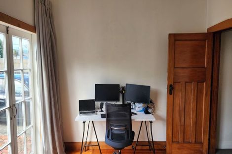 Photo of property in 13 Toru Street, Lyall Bay, Wellington, 6022