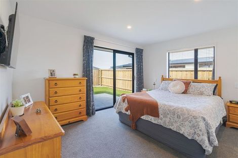 Photo of property in 8 Ladybridge Drive, Rolleston, 7615