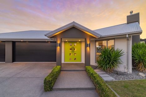 Photo of property in 5 Reka Street, Parklands, Christchurch, 8083