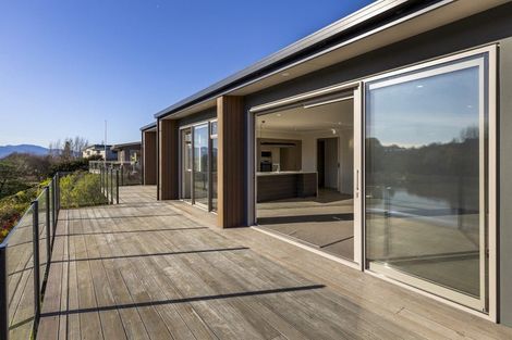 Photo of property in 18 Lake View Place, Fairhall, Blenheim, 7272