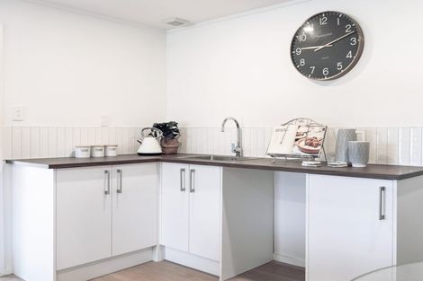 Photo of property in 5 Gallony Avenue, Massey, Auckland, 0614