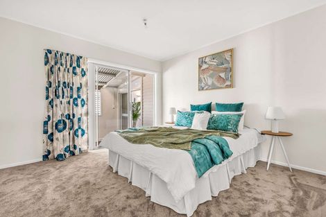 Photo of property in 116 Birkdale Road, Birkdale, Auckland, 0626