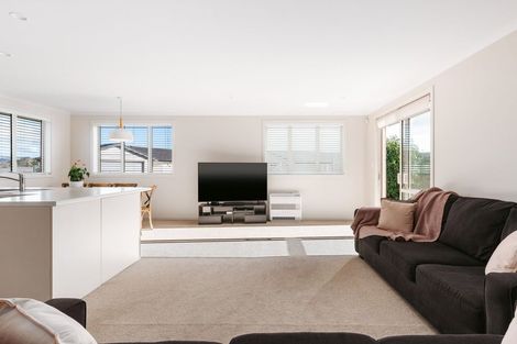 Photo of property in Waterview Estate, 79/4 Greystone Place, Omokoroa, 3114