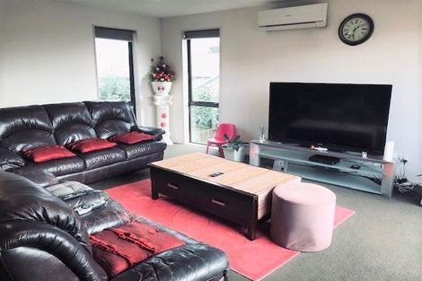 Photo of property in 4 Rooseville Mews, Pukekohe, 2120