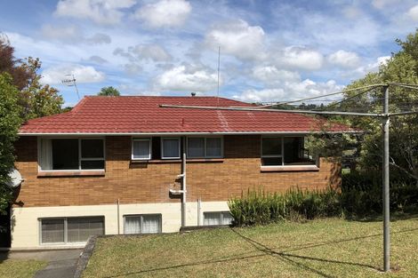 Photo of property in 63 Lynden Avenue, Hillcrest, Auckland, 0627