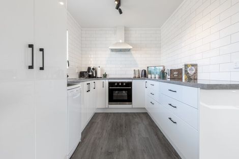 Photo of property in 11a Johnson Street, Waipawa, 4210