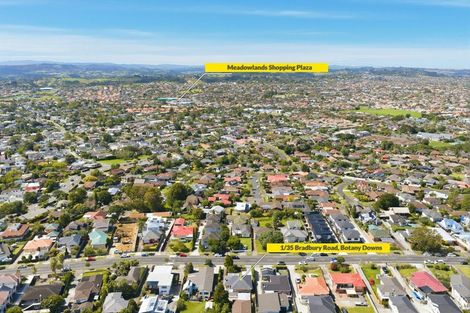 Photo of property in 1/35 Bradbury Road, Botany Downs, Auckland, 2010
