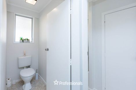 Photo of property in 7 Garth Lane, Maoribank, Upper Hutt, 5018