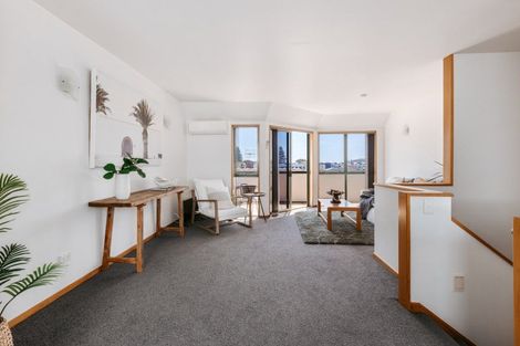 Photo of property in 62f Maunganui Road, Mount Maunganui, 3116