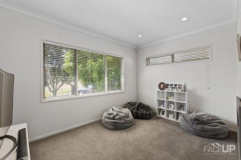 Photo of property in 10 Toheroa Street, Hobsonville, Auckland, 0616