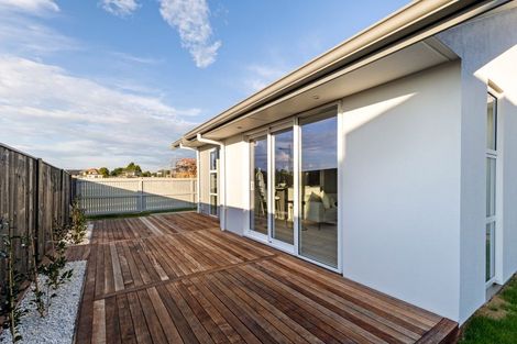 Photo of property in 5 Mangatainoka Lane, Awapuni, Palmerston North, 4412