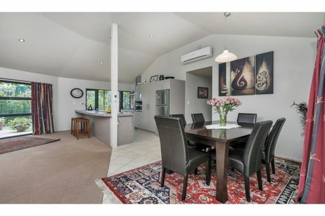 Photo of property in 11 Pineview Lane, Helensville, 0875