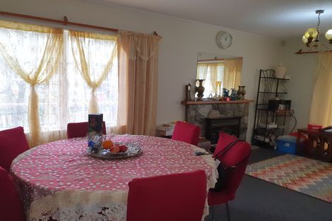 Photo of property in 15 Cargill Street, Papakura, 2110