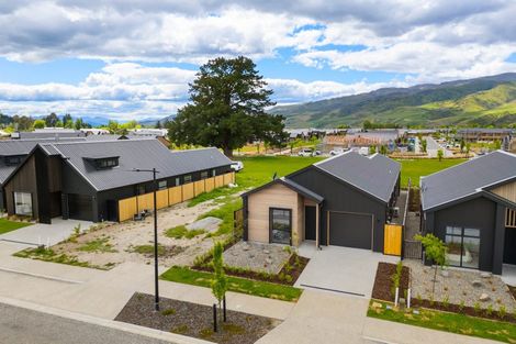 Photo of property in 117 Wooing Tree Avenue, Cromwell, 9310