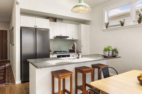 Photo of property in 89 Ross Street, Lyall Bay, Wellington, 6022