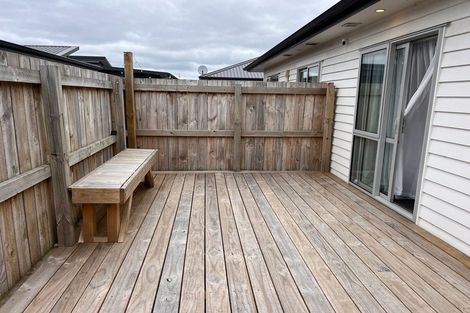 Photo of property in 21 Kutukutu Street, Takanini, 2112