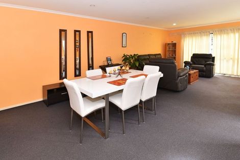 Photo of property in 17b Ksenia Drive, Flat Bush, Auckland, 2019
