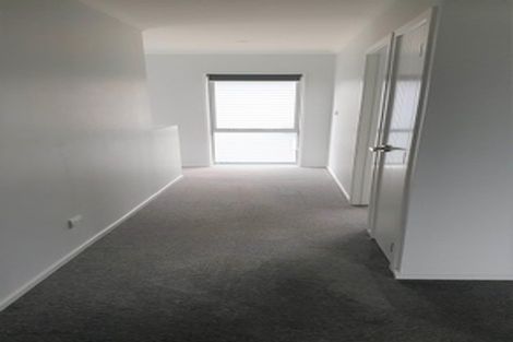 Photo of property in 11u2 Crosher Place, Silverdale, Hamilton, 3216