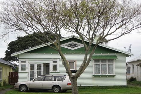 Photo of property in 35 Lyn Street, Lynmouth, New Plymouth, 4310