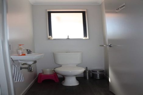 Photo of property in 169f Colwill Road, Massey, Auckland, 0614