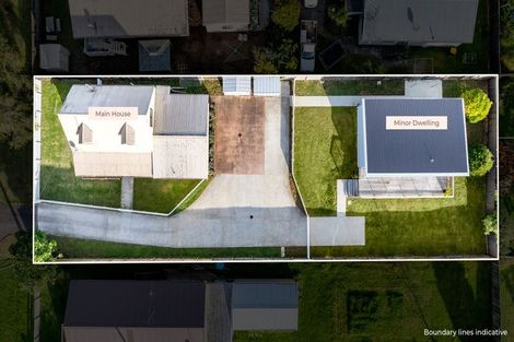 Photo of property in 6 Te Moau Avenue, Parakai, 0830