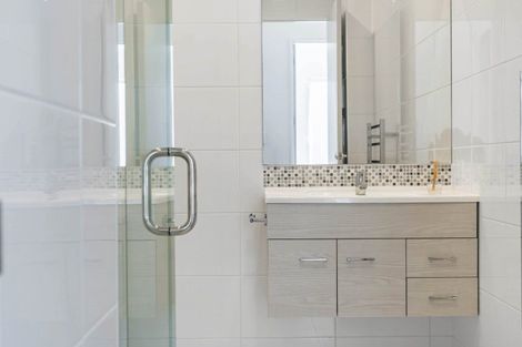 Photo of property in 18 Mapou Road, Hobsonville, Auckland, 0618