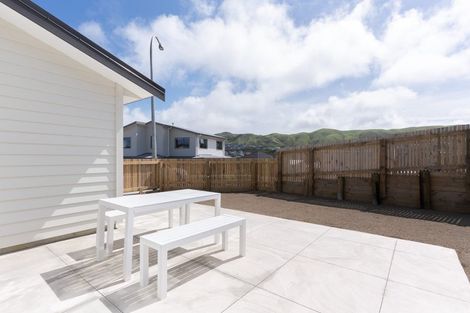Photo of property in 1 Pine Hill Rise, Glenside, Wellington, 6037