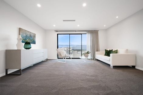 Photo of property in 2 Hanikura Street, Long Bay, Auckland, 0630