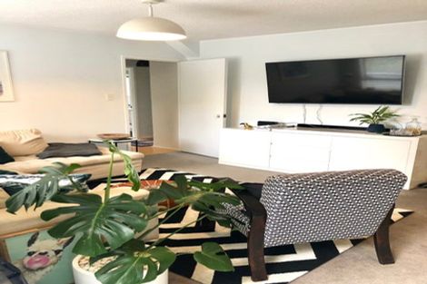 Photo of property in 1/21 Mahara Avenue, Birkenhead, Auckland, 0626