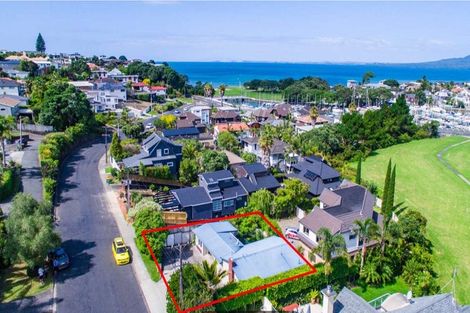 Photo of property in 16a Commodore Parry Road, Castor Bay, Auckland, 0620