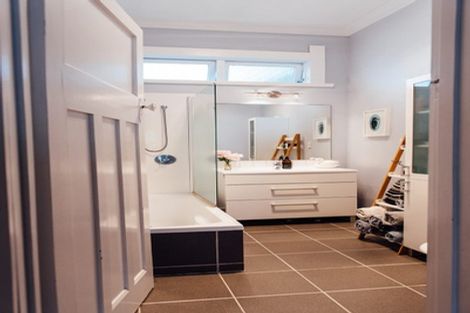 Photo of property in 53 Vigor Brown Street, Napier South, Napier, 4110