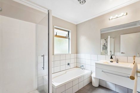 Photo of property in 153a Milton Road, Bluff Hill, Napier, 4110