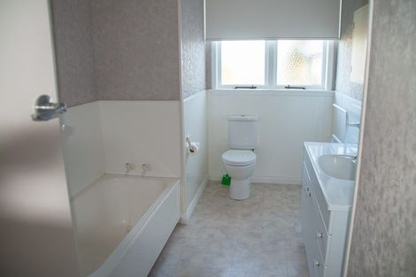 Photo of property in 173 Ngatai Road, Otumoetai, Tauranga, 3110