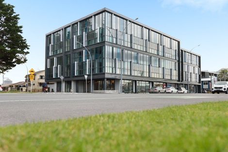 Photo of property in 12/436 Maunganui Road, Mount Maunganui, 3116