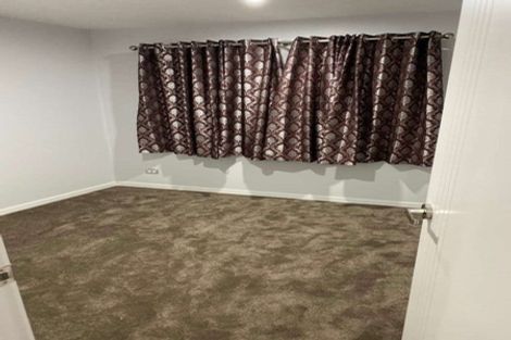 Photo of property in 1 Black Beech Crescent, Takanini, 2110