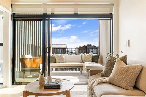 Photo of property in 10/165 Hobsonville Point Road, Hobsonville, Auckland, 0616