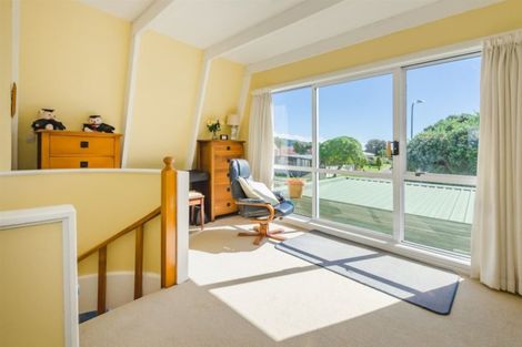 Photo of property in 9a Olive Terrace, Paraparaumu Beach, Paraparaumu, 5032