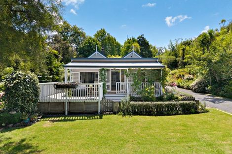 Photo of property in 200 Huia Road, Titirangi, Auckland, 0604