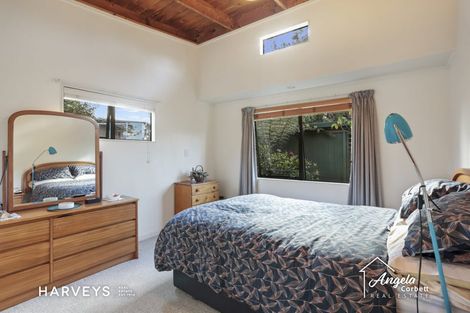 Photo of property in 1/36 Konini Road, Titirangi, Auckland, 0604