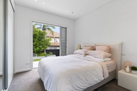 Photo of property in 1/9 Pierce Road, Milford, Auckland, 0620