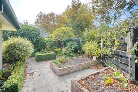 Photo of property in 127 Fendalton Road, Fendalton, Christchurch, 8014