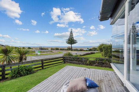Photo of property in 3428 Pourerere Beach Road, Pourerere, Waipawa, 4271