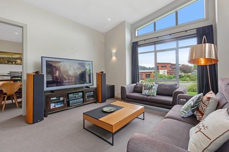 Photo of property in 7 Resolution Drive, Whitby, Porirua, 5024
