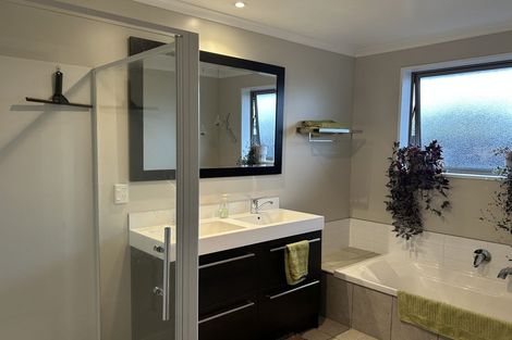 Photo of property in 10 Marble Court, Rolleston, 7614