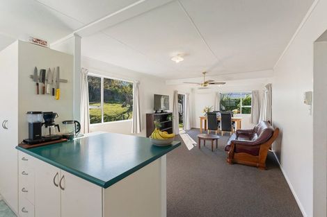 Photo of property in 410 Mazengarb Road, Paraparaumu, 5032