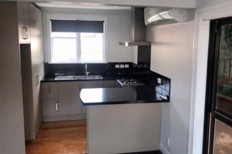 Photo of property in 118b Newlands Road, Newlands, Wellington, 6037