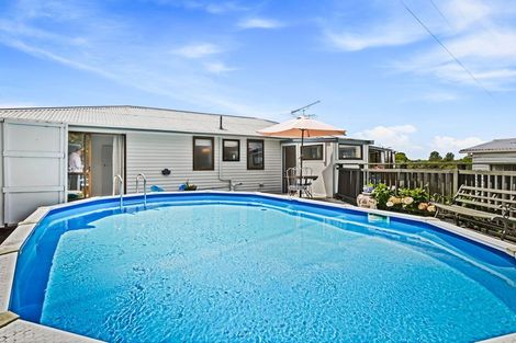 Photo of property in 83 Glen Marine Parade, Glendene, Auckland, 0602
