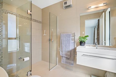 Photo of property in 42a&b Kelliher Drive, Wanaka, 9305