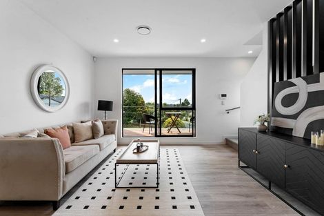 Photo of property in 7/12 Statesman Street, Henderson, Auckland, 0612