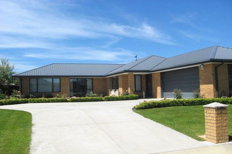 Photo of property in 11 Mistral Road, Northwood, Christchurch, 8051